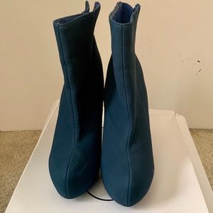 Steve Madden Booties